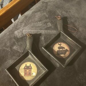 Rustic Black Hanging Trays with Farmhouse Designs